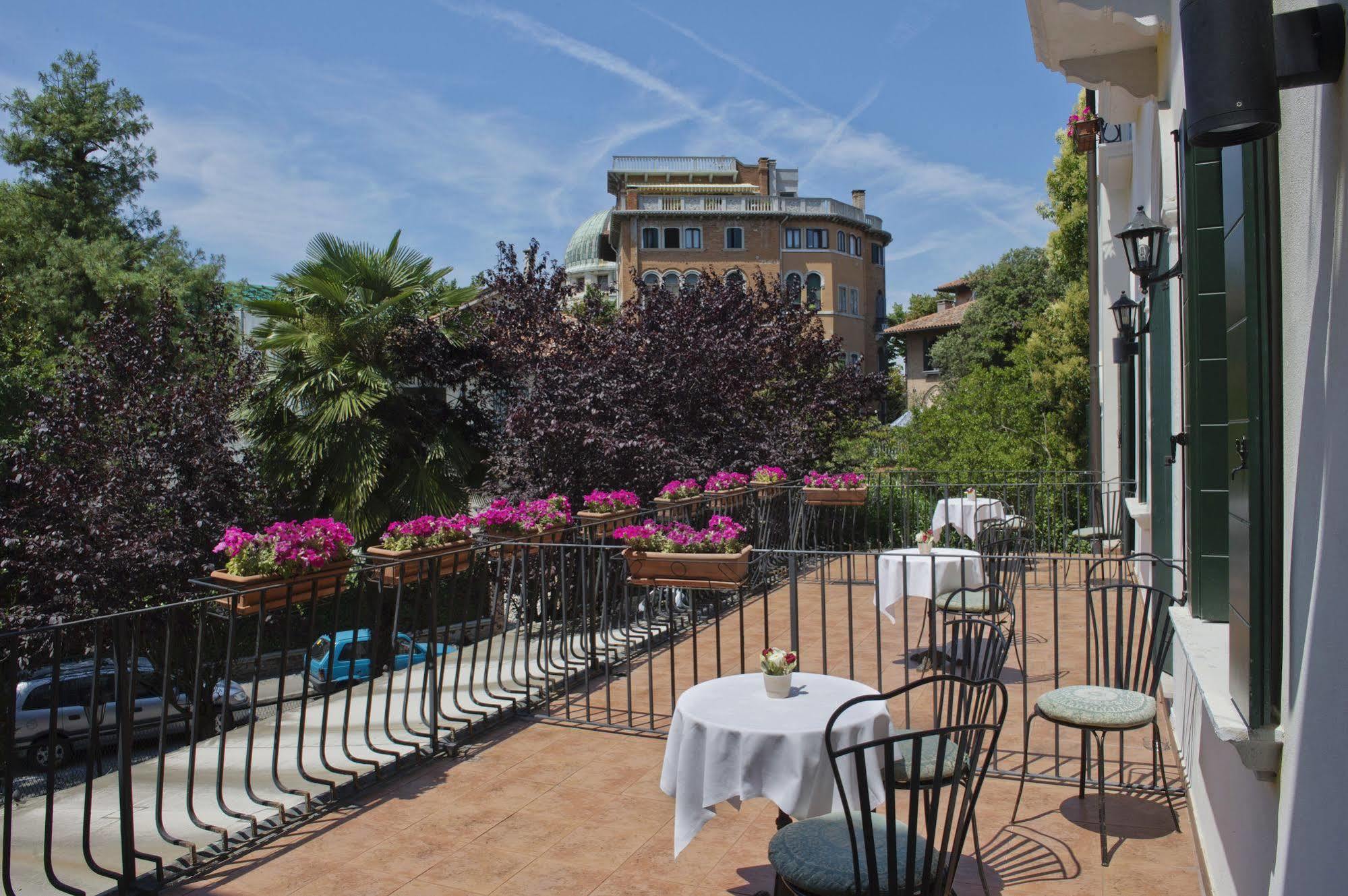 Edera Hotel