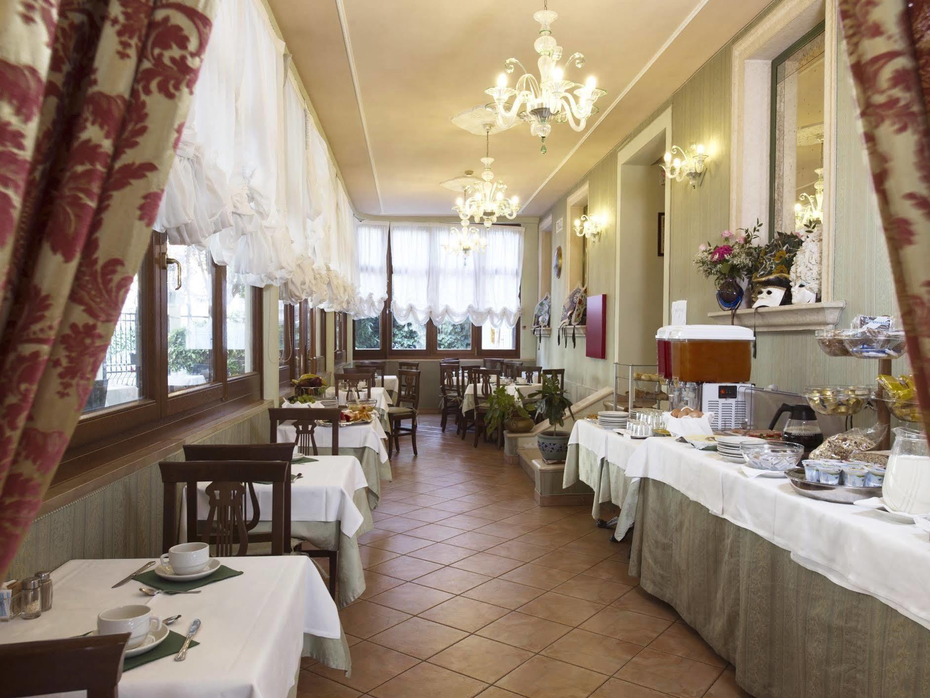 Edera Hotel 3*
